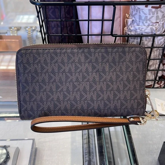 Michael Kors MK Signature Large Flat Multi-Function Phone Case Wallet Wristlet - Picture 13 of 16